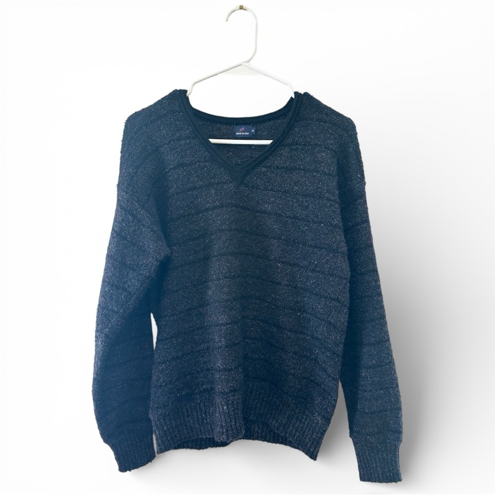 Vintage 80’s/90’s Daniel Hechter Black Knit Wool V-Neck Sweater Size Small